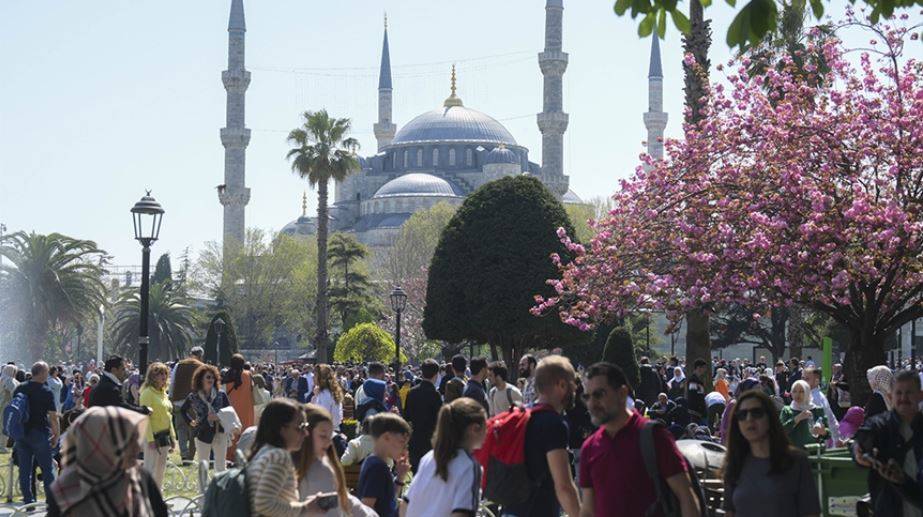İstanbul'a üç ayda 3,7 milyon turist! İlk sırada hangi ülke var? 38